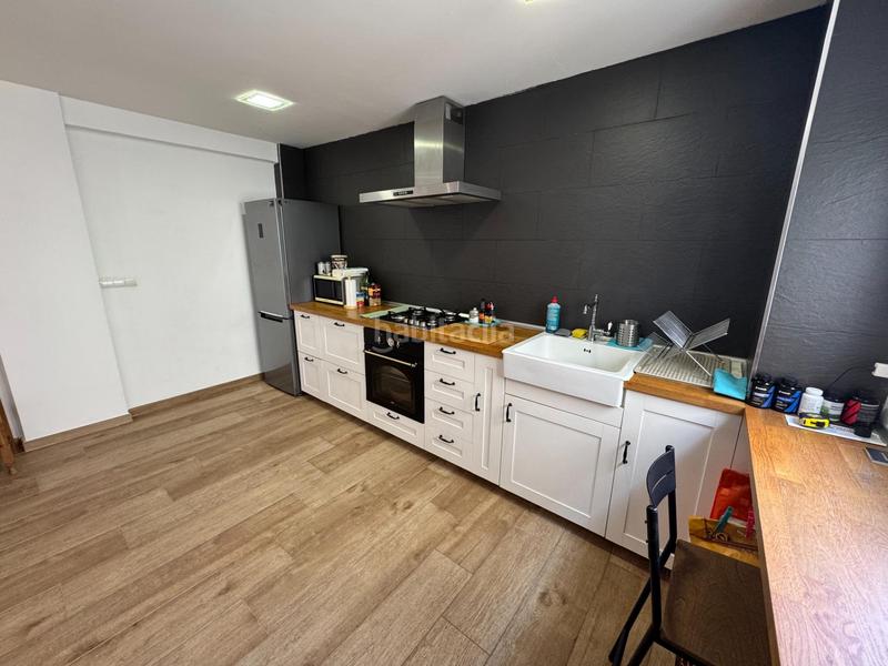 Foto b0feee03-f197-4c53-8f4e-4ae75b2322f5. Piso tu nuevo hogar en patraix, lleno de posibilidades te espera en Valencia