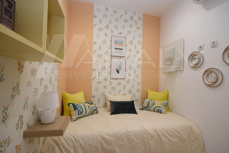 Foto b98a5d51-bd14-4ff9-a69b-42dd47c160ec. Apartament amb calefacció a Embajadores-Lavapiés Madrid