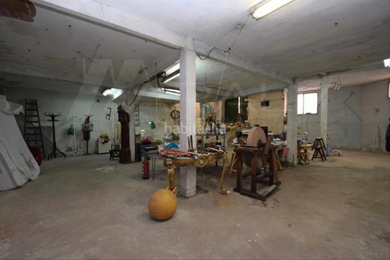 Foto eb7aee5b-12a7-4cbe-9650-473253de5474. Locale commerciale in Valdeacederas Madrid