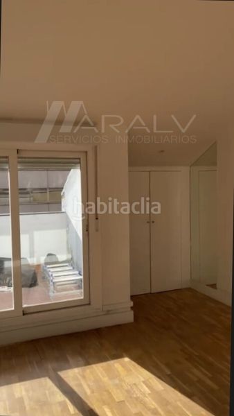 Foto 085653d2-f5dd-4986-ae03-3bed8f0a1de6. Àtic amb calefacció a Recoletos Madrid