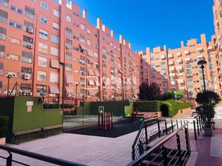 Lloguer Pis  De játiva. Urbanización privada con piscina.