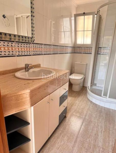 Foto bc2c18c6-8814-4178-a339-b76c01942d5b. Rent chalet in Zona Avenida al Vedat Torrent