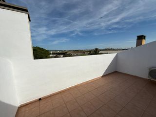 Affitto Casa a schiera in Carrer mestre antonio collado del castillo 1. Piso en alquiler