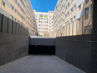 Aparcament cotxe  Carrer de pere cabanes 122. Plaza de garaje en venta