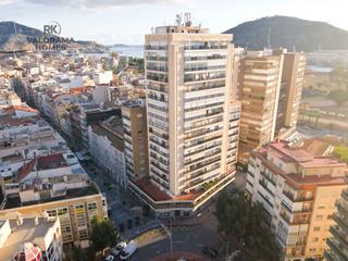 Pis en Casco Antiguo. Piso de 5 dormitorios en el centro peatonal de cartagena