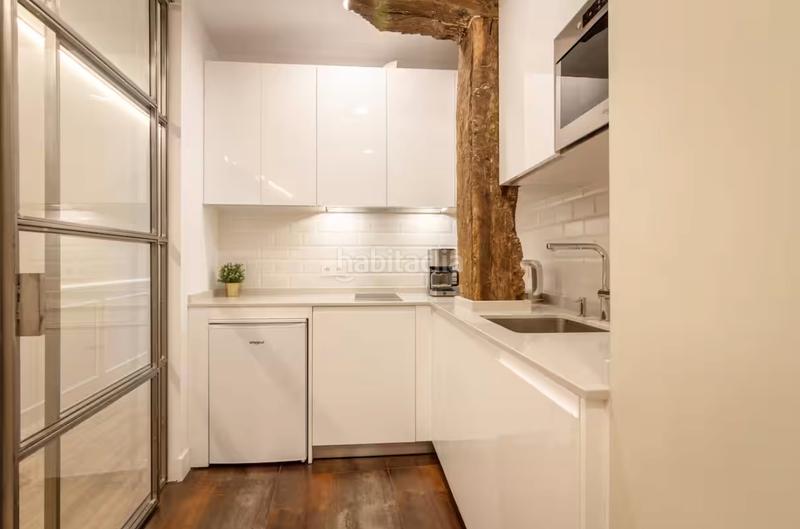 Foto 56951df8-3094-47c7-9589-eeef40175b6f. Lloguer apartament a itxaropen kalea 2 a Casco Viejo Bilbao