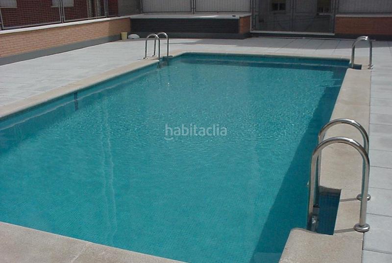 Foto e7ba64e1-1e62-4a90-809b-139853661c46. Planta baja estupendo piso con gran terraza en Guindalera Madrid