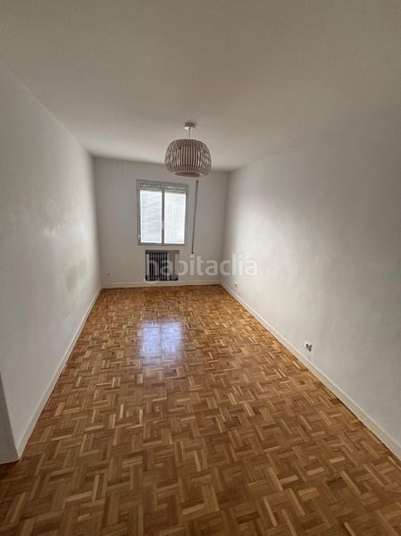 Foto e7f21a41-ace7-4c79-8209-1ee6094421b7. Rent flat with heating in Concepción Madrid