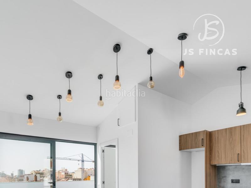 Foto c8b90081-f391-4b15-a593-80c66fde2c2d. Attico in calle francoli 23 in Putget - Farró Barcelona