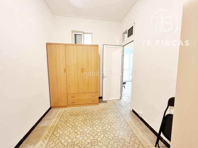 Foto af2ea5ca-e6e5-44f0-8cac-19342f29fa53. Alquiler piso en calle escudellers 34 piso 3 habitaciones alquiler en Barcelona