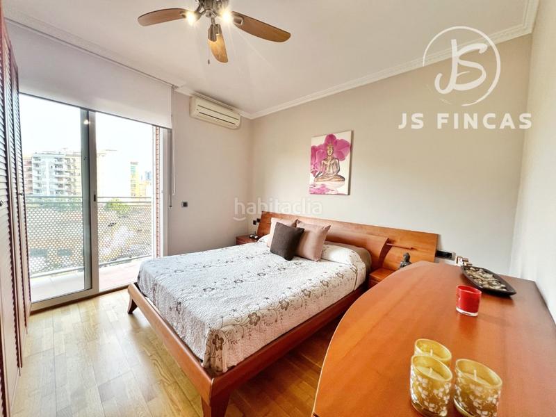 Foto 06ba5b50-b822-4306-82b6-e2ee42f5c953. Duplex dans calle ca n'alòs dans Sant Josep Hospitalet de Llobregat (L´)