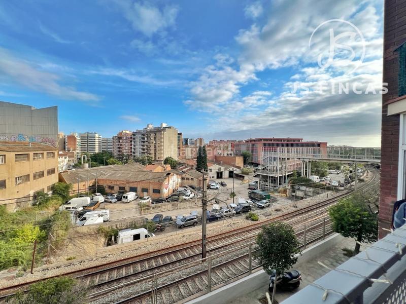 Foto 6a770479-8cfb-4e5e-873f-33df0775d399. Duplex dans calle ca n'alòs dans Sant Josep Hospitalet de Llobregat (L´)