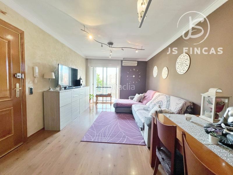 Foto 71c99c03-9211-464e-a4c4-5bb63a16069d. Duplex dans calle ca n'alòs dans Sant Josep Hospitalet de Llobregat (L´)