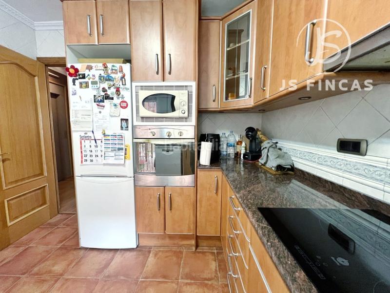 Foto 7701aaf3-c367-43d4-ba37-959527c8aa8f. Duplex dans calle ca n'alòs dans Sant Josep Hospitalet de Llobregat (L´)