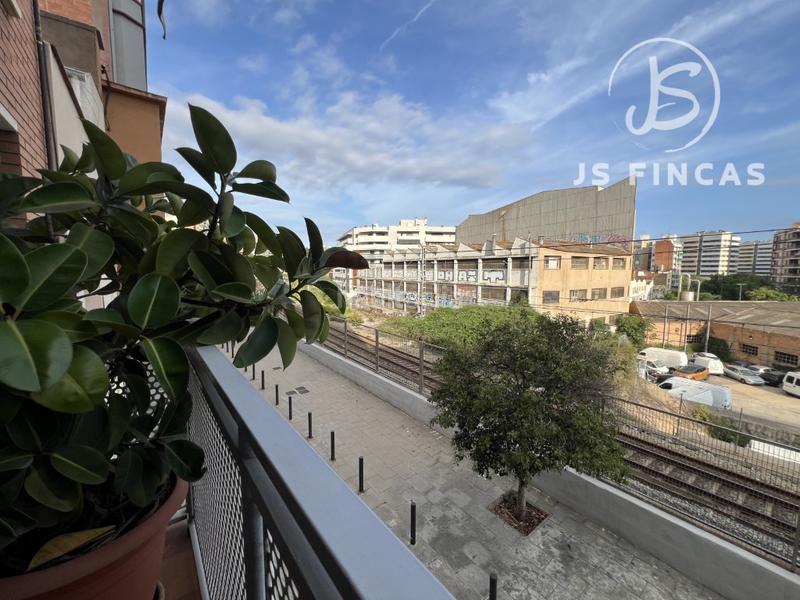 Foto 8f682814-fd88-4d06-b443-ebe55629824c. Duplex dans calle ca n'alòs dans Sant Josep Hospitalet de Llobregat (L´)