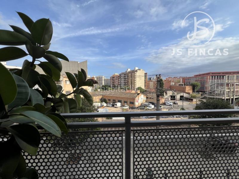 Foto a14f3884-23fa-4ec7-bf60-0ff568284cd1. Duplex dans calle ca n'alòs dans Sant Josep Hospitalet de Llobregat (L´)