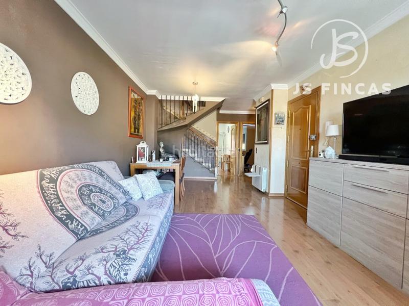 Foto b49484d9-dd44-4004-8a3b-69d7422c33fe. Duplex dans calle ca n'alòs dans Sant Josep Hospitalet de Llobregat (L´)