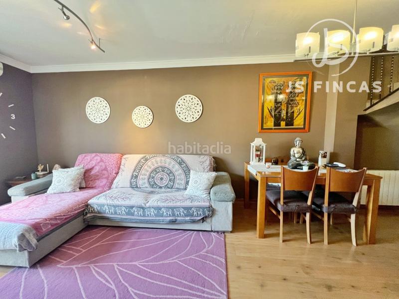 Foto c65986b4-5418-4466-ae68-2296ad2450e0. Duplex dans calle ca n'alòs dans Sant Josep Hospitalet de Llobregat (L´)