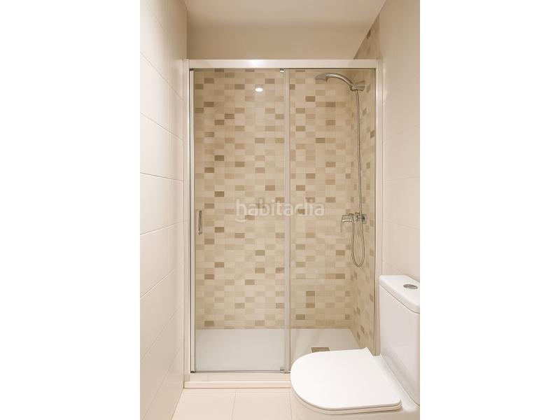 Foto d67abd66-f660-4cc9-bd1b-0758fabe72e0. Alquiler piso en calle roquetes 6 piso 1 habitación alquiler en Barcelona