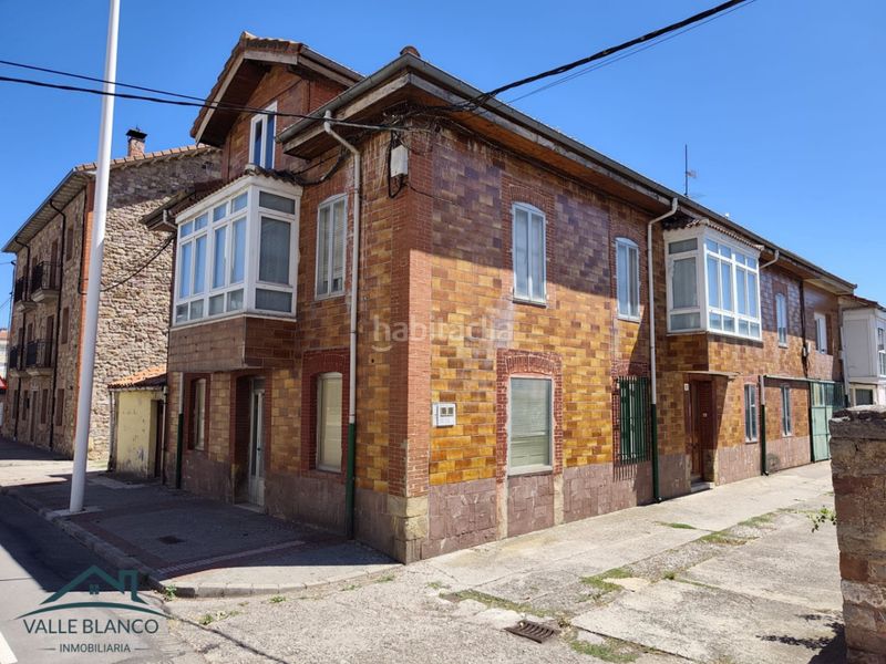 Foto b6d85120-9c59-43cd-ac68-e750a132a193. Casa a Campoo de Enmedio