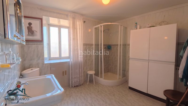 Foto e87759f5-c3af-4d92-95d5-aa31e5b3a198. Casa a Campoo de Enmedio