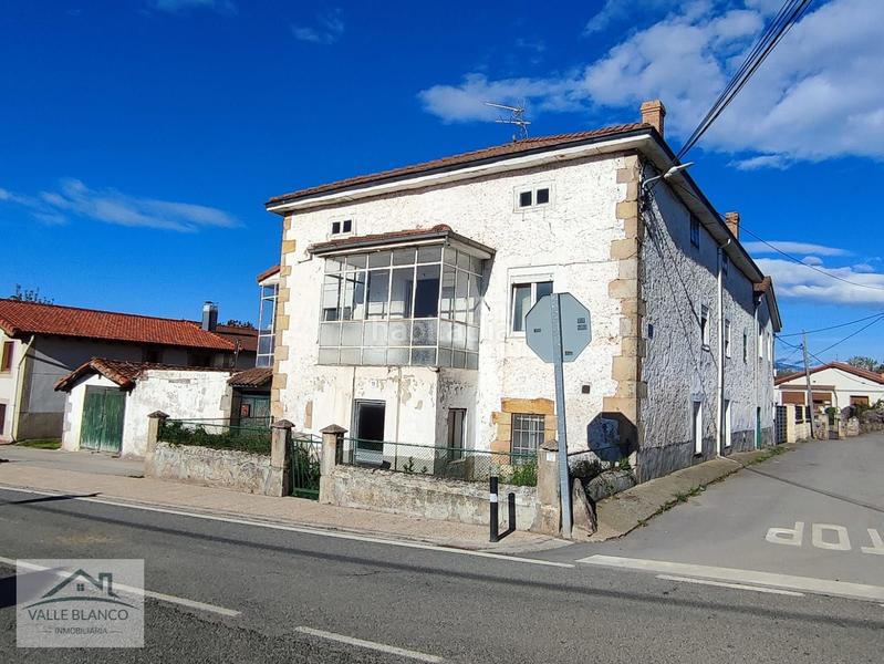 Foto 1d94f432-1085-4adb-9ae5-fa416e0e0146. Maison dans Campoo de Enmedio