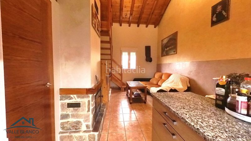 Foto cd9b19ab-2bdd-4554-99ef-16ac4eee61dc. House in Olmos de Ojeda