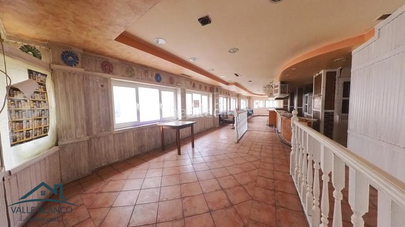 Foto f3a6bbca-00c4-4e9f-b8a6-fe0bcb04f40b. Local comercial a Reinosa