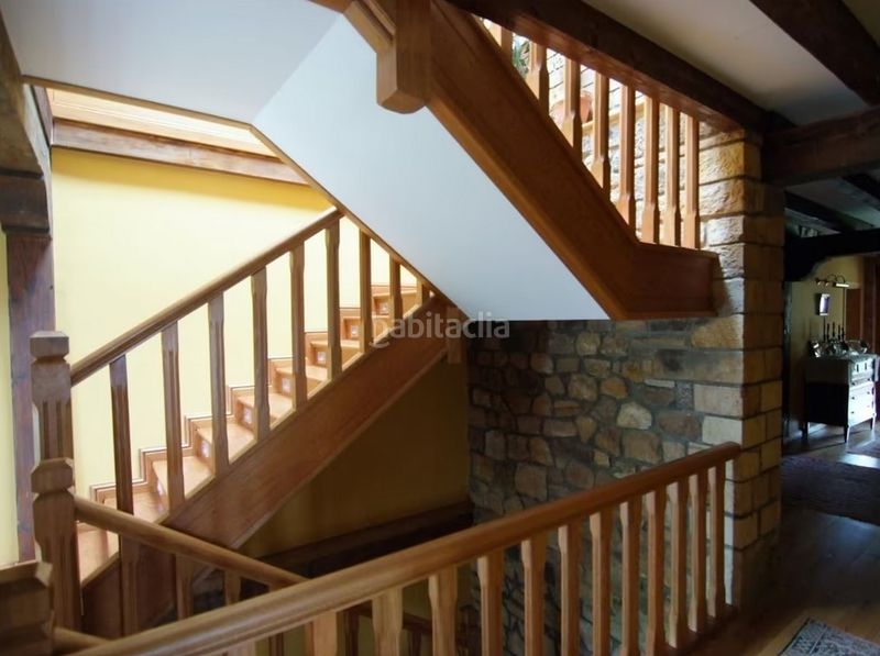 Foto d26f1475-90fd-49b5-aea1-591bda3a78ef. Building in Rozas de Valdearroyo (Las)