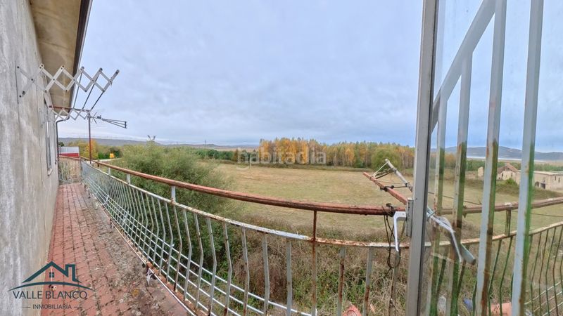 Foto bead5fd1-f9a2-4617-8ea3-18fa8ecc0e18. Casa a Valle de Valdebezana