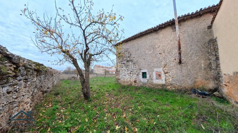 Foto a29c84b3-9d6d-4849-b9b3-b519cddf6c74. Casa a Valle de Valdelucio