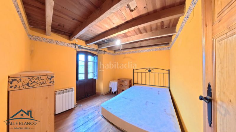 Foto c420030e-96a9-434c-9919-2284aaa97f74. Casa a Valle de Valdelucio