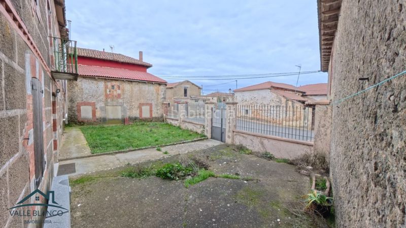 Foto c4eb5651-9476-408e-9324-35ccc17b674b. Casa a Valle de Valdelucio