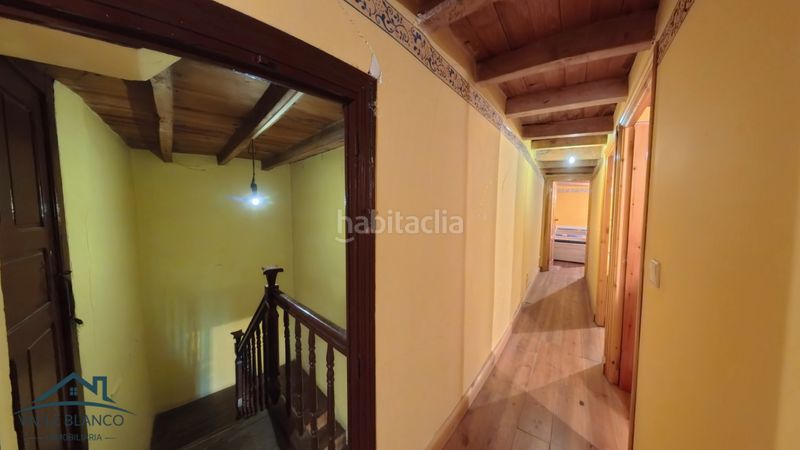 Foto ca97da7b-55f7-45cc-be97-ec7033c03643. Casa a Valle de Valdelucio