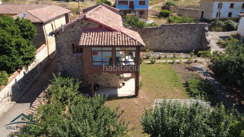 Foto 3451a83e-e9f1-425c-b9f8-605eb894bc39. Casa a Aguilar de Campoo