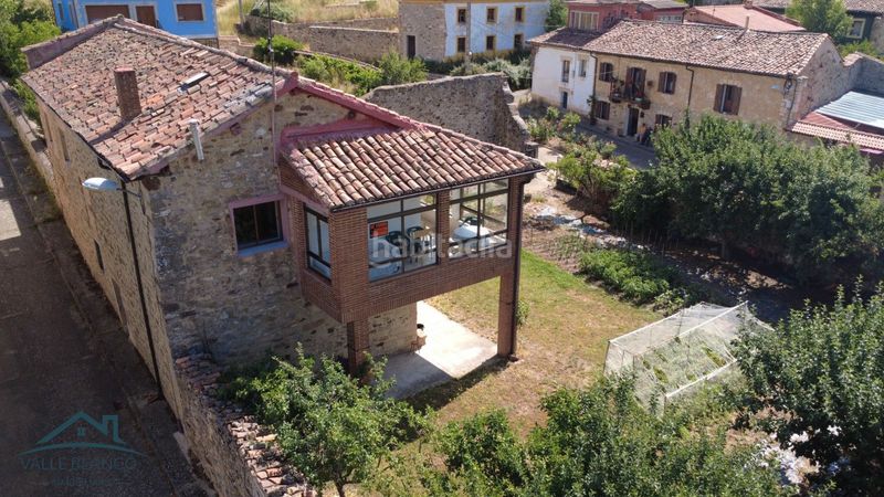 Foto 638be48f-440c-4c13-9f58-9ea99f490114. Casa a Aguilar de Campoo