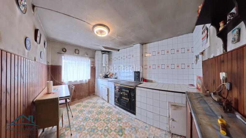 Foto d734ba98-565b-4fee-b2cd-9d0c0e4ba676. Casa a Hermandad de Campoo de Suso
