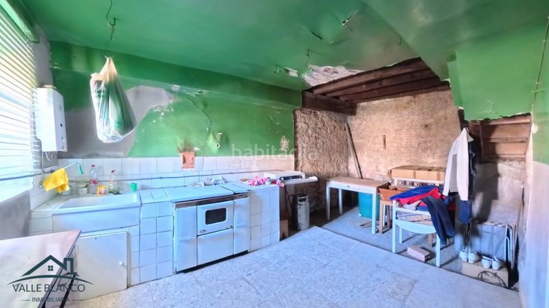 Foto fd030cd8-b2a8-4b5c-86b9-77660d6ee07b. Casa a Campoo de Enmedio
