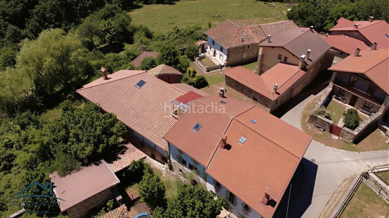 Foto 180a41c6-a722-4fb3-af2f-043d72863835. Casa a Valle de Valdebezana