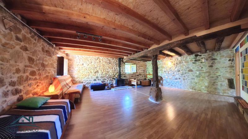 Foto b223d4fc-cd03-4d6c-8380-6bf1a6bf5b23. Casa a Valle de Valdebezana