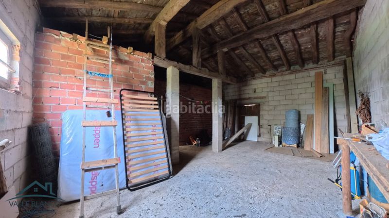 Foto b2bfef39-8aa4-4c00-b08c-0f9ffc2dbf6f. Casa a Corvera de Toranzo
