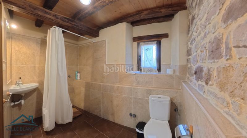 Foto f7cd7d8e-18e7-4717-b2d2-374a031693dd. Casa a Brañosera