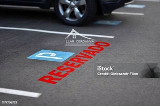 Parking voiture  Nuno sants 13. En bellver de cerdanya