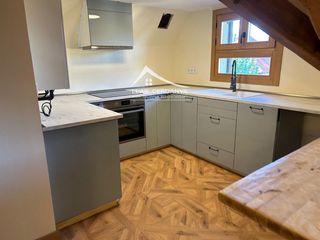 Etagenwohnung  Fabra i puig. Piso atico en venta en alp con 3 hab, 2 baños. totalmente reform