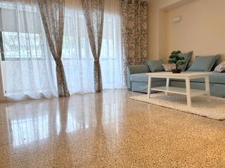 Miete Appartement  Carrer de dina moore