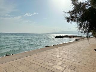 Rent Flat  Carrer de ciutadella. Muy espacioso piso en portixol