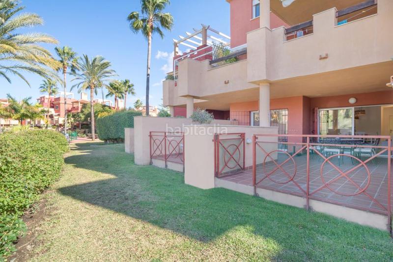 Foto 2a625436-ad2b-4cbe-8ebb-6173848d7e82. Affitto piano terra in urbanización la reserva 4 in Marbella