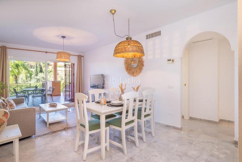 Foto a990d6cb-7cfb-4684-97f1-ec8d30335268. Affitto piano terra in urbanización la reserva 4 in Marbella