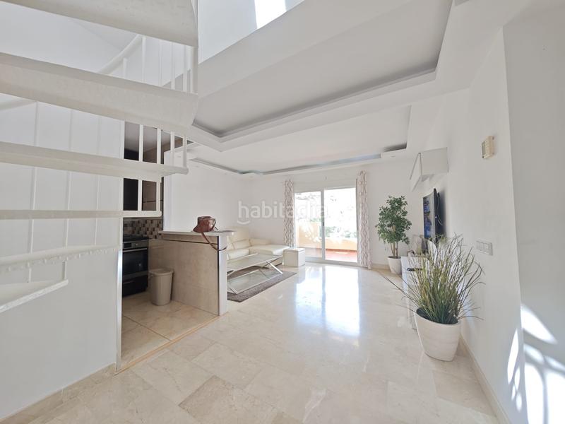 Foto 444fbcd7-0574-43c8-af7c-fa61475c2672. Àtic a avenida estrella del mar 22p a Zona Centro Comercial Torrequebrada Benalmádena