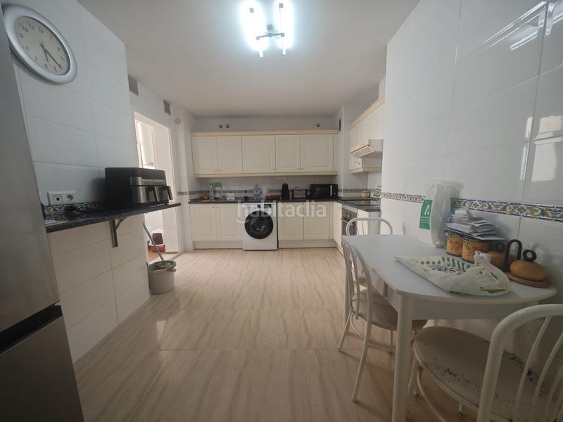 Foto f5161165-dfe9-444c-8534-95517fd3bf14. Pis a calle conrado del campo 8 a El Pinillo Torremolinos